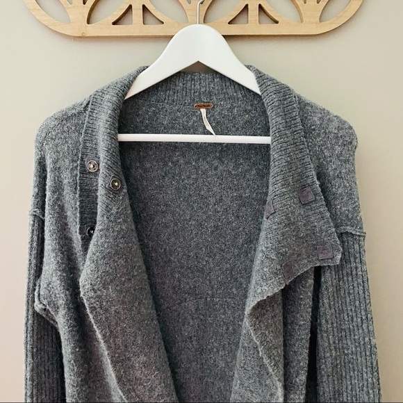 Free People Cascade Sweater Gray Sz Medium - Picture 3 of 12